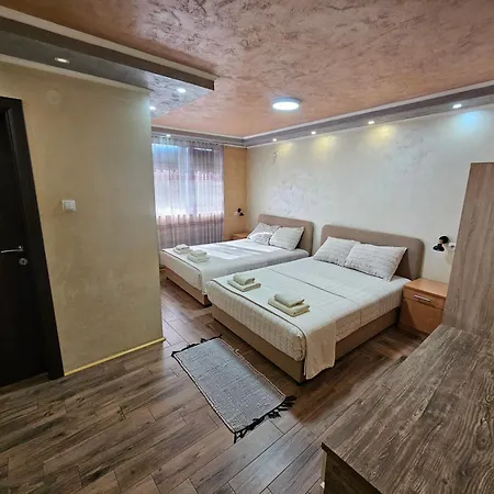 Prenoociste Simke スボティツァ