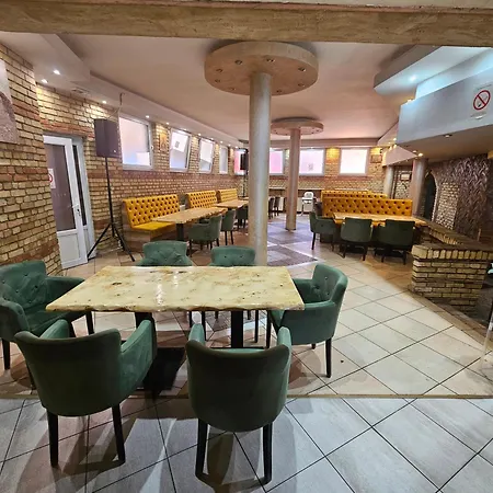 Prenoociste Simke 3*